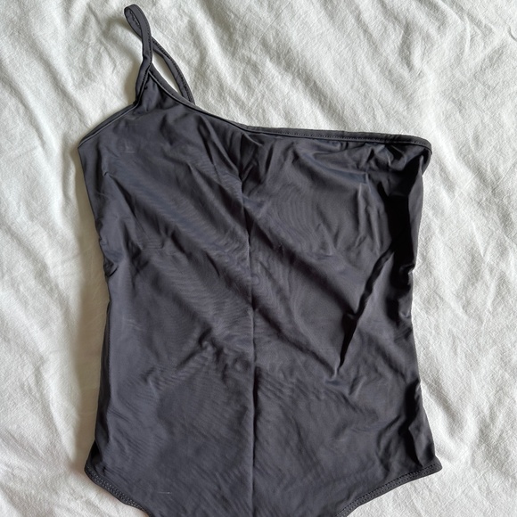 Princess Polly Bodysuit - Picture 2 of 3